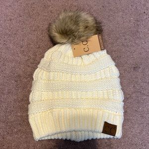 ❌SOLD❌ NWT C.C. Ivory Pom Pom Beanie